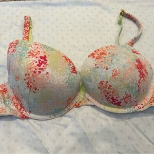 Multicolored Lane Bryant cacique bra size 40 B